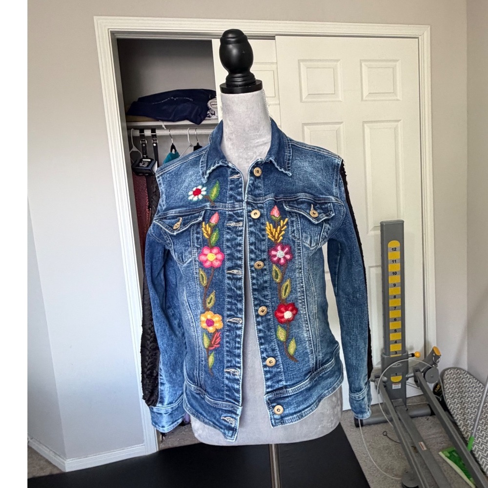 Zibella Jeans Embroidered Virgin Mary Denim Jacket Blue Lace Sleeve Women Medium - Picture 11 of 11